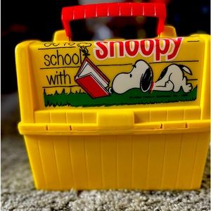 VINTAGE Thermos Go To School with Snoopy Peanuts Lunchbox W/ Drink Thermos